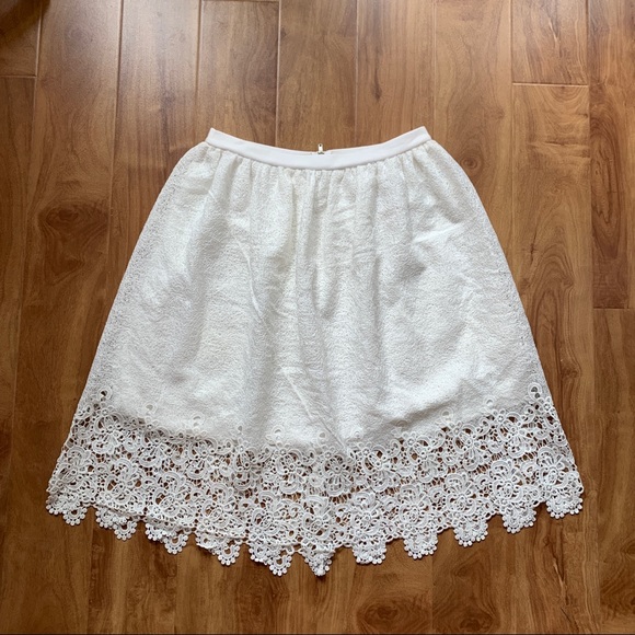 BNWT White Lacey Double Layer Full Skirt Size Medium - Picture 4 of 10